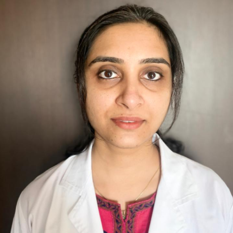 DR. KAVITA KOMANDUR PAEDODONTIST